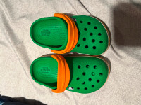 Crocs clogs - size C7