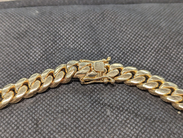10 carat gold chain cuban style  in Jewellery & Watches in City of Toronto - Image 3