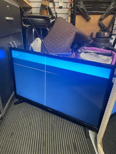 Toshiba 29 inch TV with broken display, View more