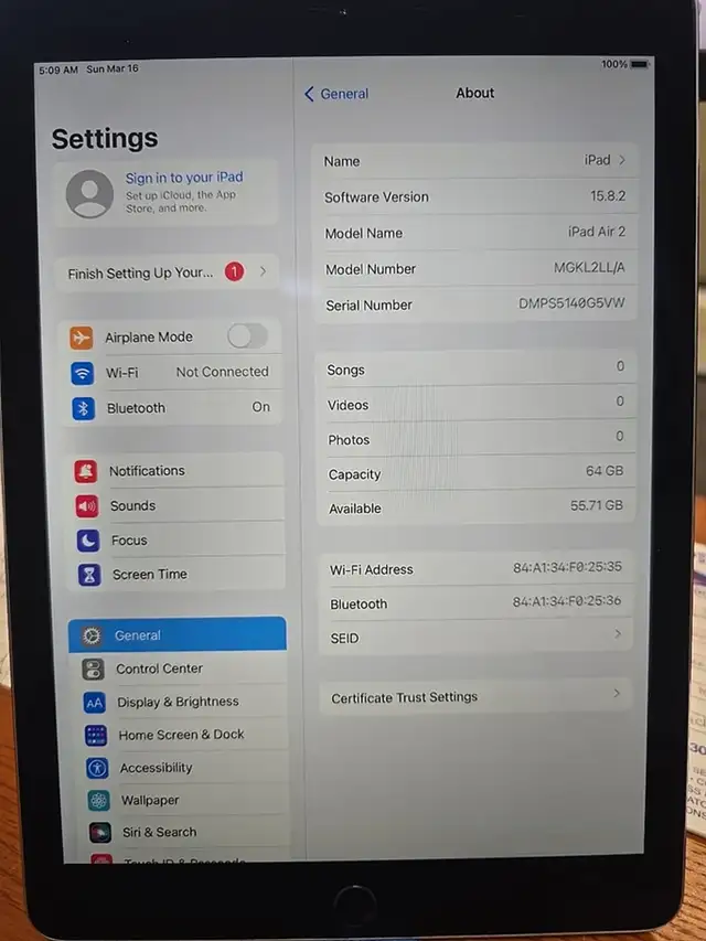 iPad Air 2 in iPads & Tablets in Kingston - Image 2