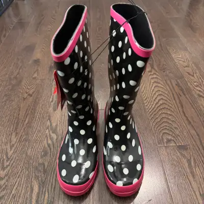 Outbound women's shoes, size 8, polkadot, View more
