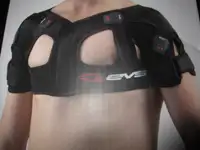 EVS Sports Shoulder Brace (Black, Large)