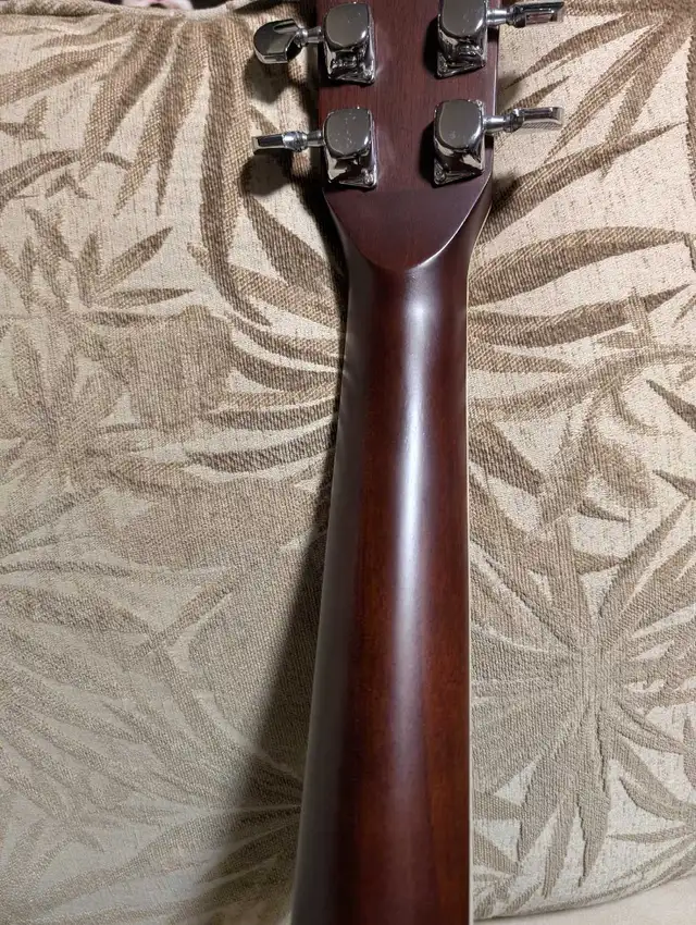 Vintage Morales M-20 Acoustic Guitar in Guitars in Peterborough - Image 6