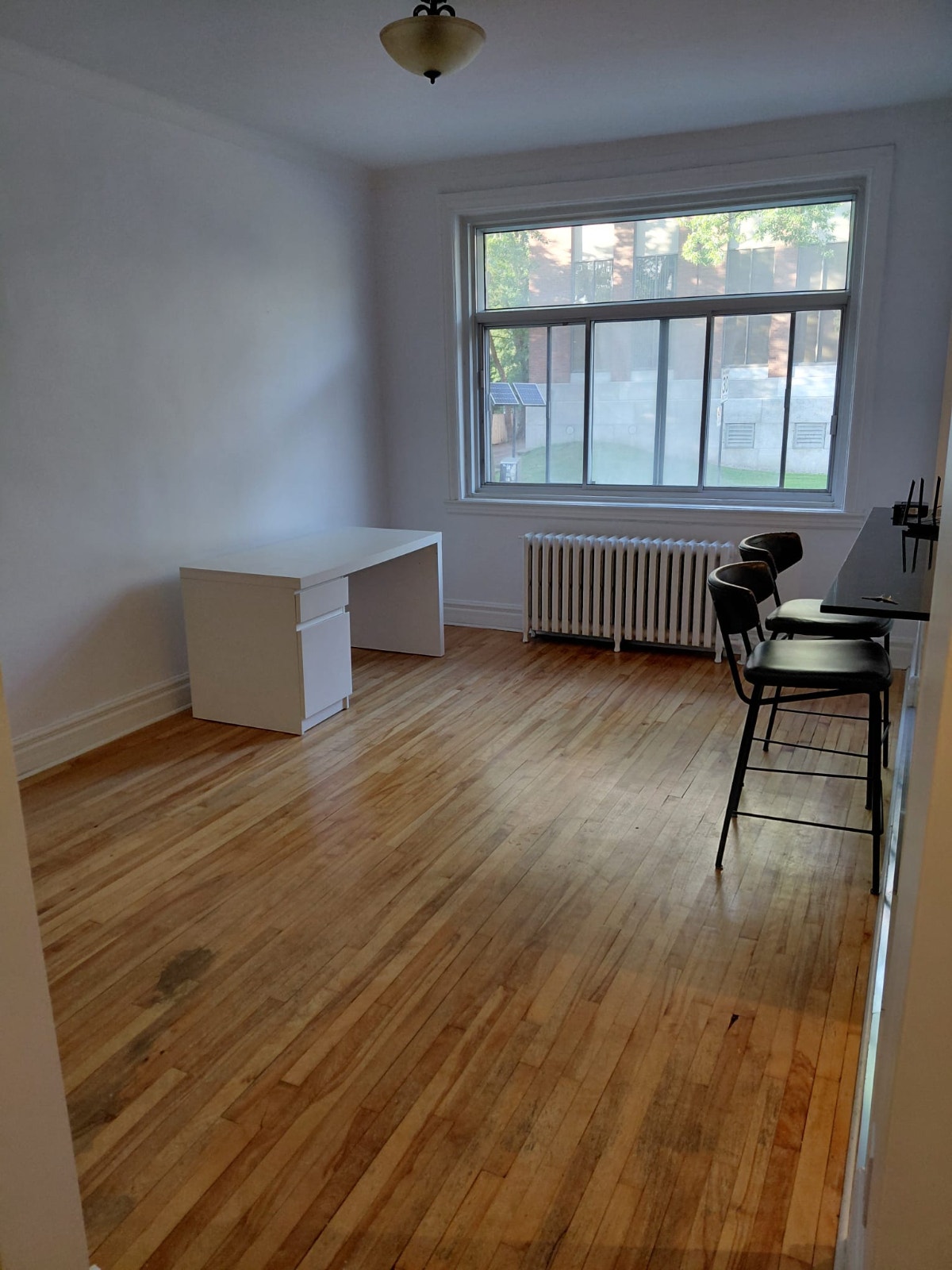 Lease transfer 3 1/2 in NDG / Transfert de bail 3 1/2 à NDG — photo 1