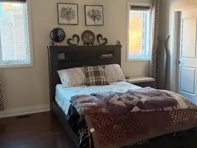 2nd floor Private Room/Washroom Females Only near UTSC.