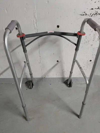 Like brand new, barely used. Pick up in Tuscany Springs Boulevard Northwest Calgary