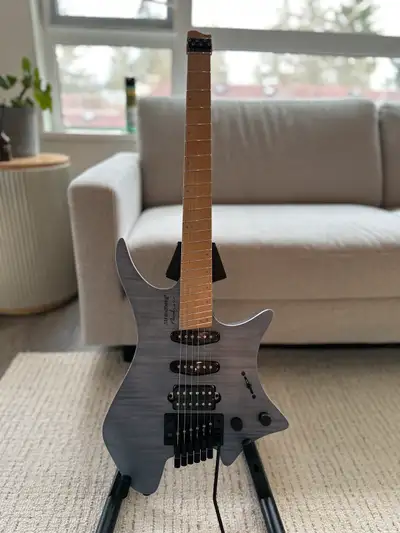 Selling a mint condition blue Strandberg Boden NX6. The guitar comes with - Case (+ original case ca...