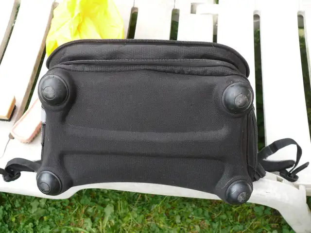 Elementary school orthopedic backpack in Bags & Luggage in Markham / York Region - Image 11