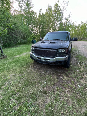 2004 GMC Sierra Denali