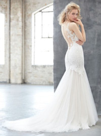 Madison James - Gorgeous Mermaid Bride Wedding Dress - Size 8