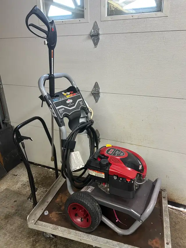 Pressure washer in Power Tools in Belleville - Image 7