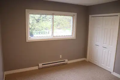 Large 2 bedroom near down town