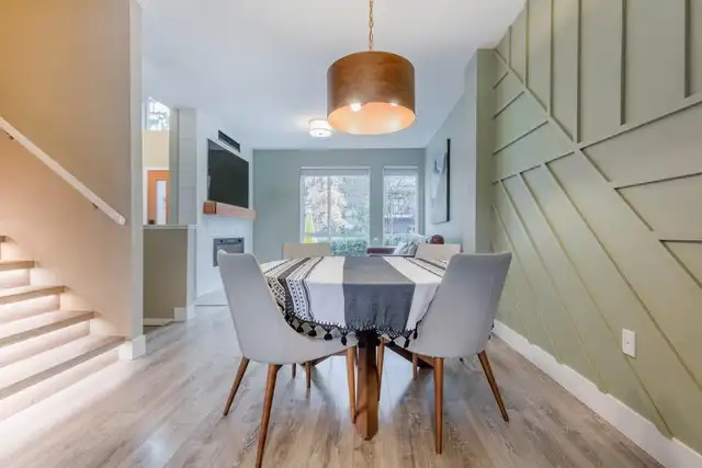 5 Bed + Den Townhome - Rooftop Hot Tub, Pool, Gym - South Surrey in Long Term Rentals in Delta/Surrey/Langley - Image 6