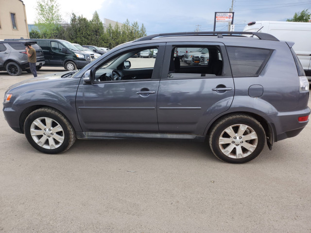 Mitsubishi Outlander 2011 3495$ dans Autos et camions  à Laval/Rive Nord - Image 2