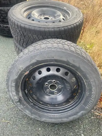 Probably the best winter tires you can buy. Bridgestone Blizzaks on Toyota Venza steel rims. Size is...