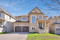 Looking in Newmarket? 4 Bdrm 4 Bth