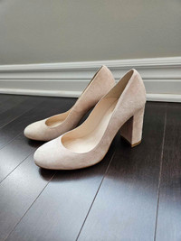 LIKE NEW Browns Heels Size 6.5 (37)