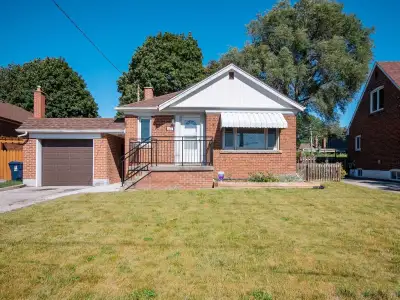 Unit Details - **2 Spacious Bedrooms** | 1 Full Bathroom - **Basement Apartment** - Clean, Well-Main...