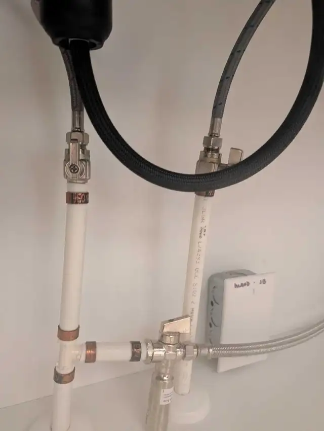 Plumber.485897580860549123