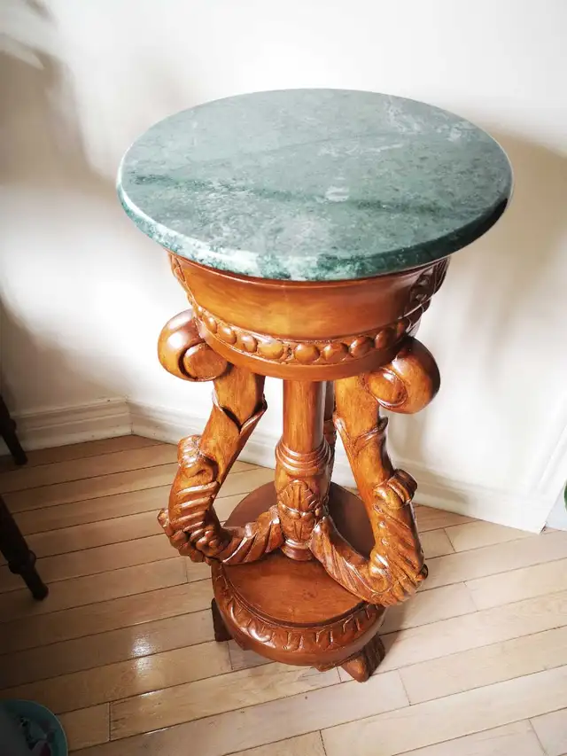 Wooden flower stool in Multi-item in Markham / York Region - Image 3