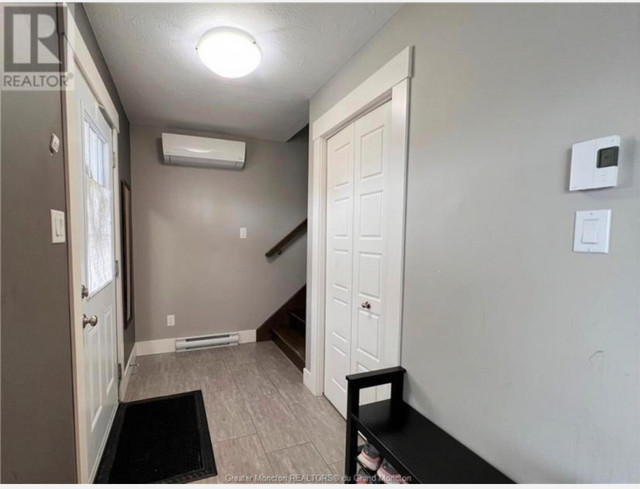 3 beds 1.5 bathrooms – $2100/month House in Long Term Rentals in Moncton - Image 2