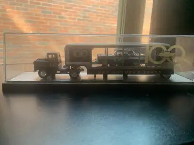 This Chevrolet truck set commemorates 100 years of Chevrolet with a detailed replica of a vintage tr...