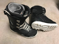 Mens snowboard boots size: 10.5