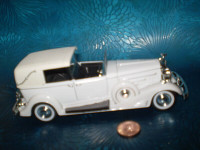 Die Cast Car, 1933 Cadillac Town Car, Miniature Model Car.