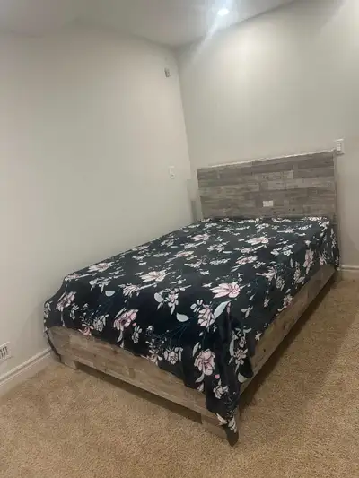 Private Room for rent for $400 girls only. Bus stop outside the house. Shared kitchen(vegeterian onl...