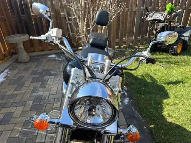 2008 SUZUKI MOTORCYCLE VL8 in Motorcycle Parts & Accessories in Mississauga / Peel Region - Image 8