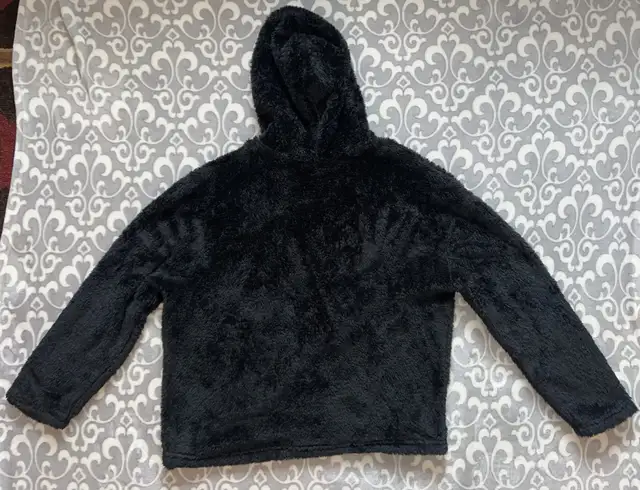 George Women’s Black Soft Hoodie in Women's - Tops & Outerwear in Oshawa / Durham Region - Image 6