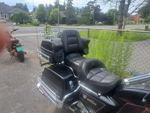 1984 Honda goldwing aspencade in Touring in Ottawa - Image 10