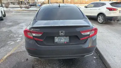 SOUTH ASIANS PLEASE DO NOT RESPOND. YOU ALL ARE A WASTE OF MY TIME AND ANNOYING. Honda Accord 2018 L...