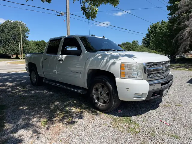 2011 Chevy Silverado 513987979101480962