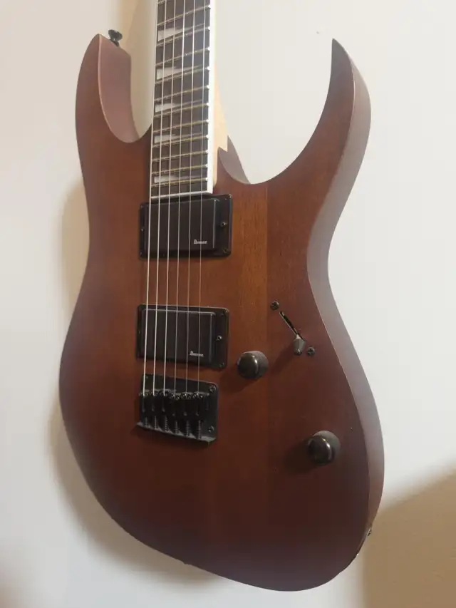 Ibanez Gio Electric Guitar - $200 OBO in Guitars in City of Toronto - Image 3