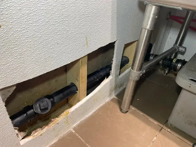 Licensed Plumber 416 455-9249 Bob65702474294274123