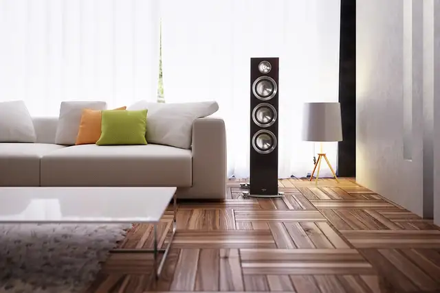 Home Theatre Speakers in Stereo Systems & Home Theatre in Mississauga / Peel Region - Image 2