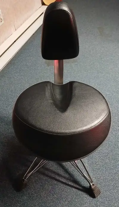 Pearl D2000BR Roadster RS Throne with Backrest, View more