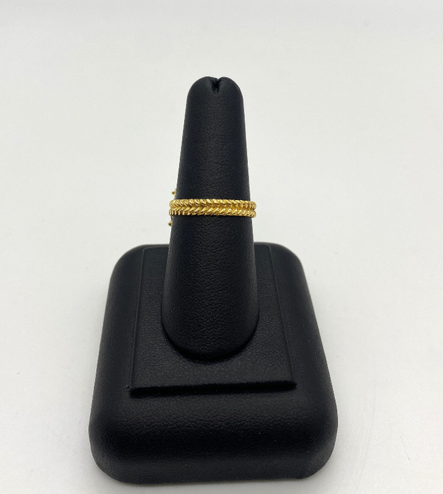 21K Yellow Gold 5.7GM Red Stone Ring $565 in Jewellery & Watches in Mississauga / Peel Region - Image 4