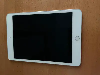 IPad mini 4 - 128 Go, View more