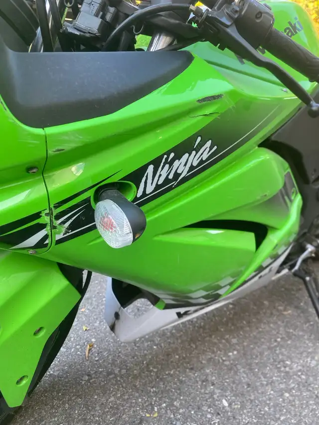 2008 ninja250. Fully serviced. price firm in Sport Bikes in City of Toronto - Image 7