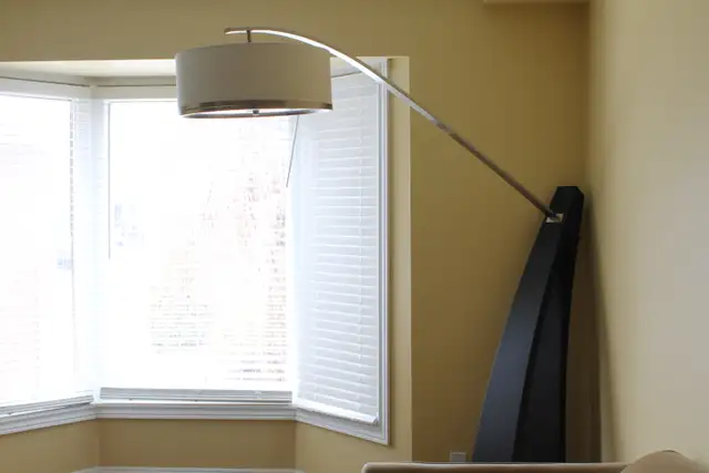 Tusk Arc Floor Lamp in Indoor Lighting & Fans in Oshawa / Durham Region - Image 5
