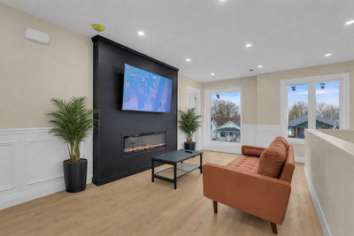 Private Room w/ Private Bathroom Near UWindsor | St. Clair, View more