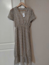 Lots of Beautiful and Classy Women Dresses - Some brand new