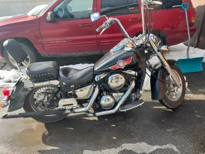 Selling a 2003 Kawasaki Vulcan 1500 in good shape for the year 3500 negotiable or trade for somethin...