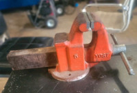 Vintage  #5 Yost Holland bench vise