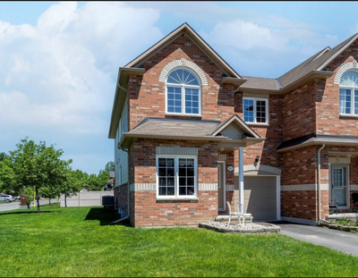 Looking for a professional male to rent a room in Kanata starting September 1st. Close to Kanata Tec...