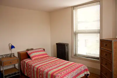 Chambre meublée à louer court terme Montréal St-Henri