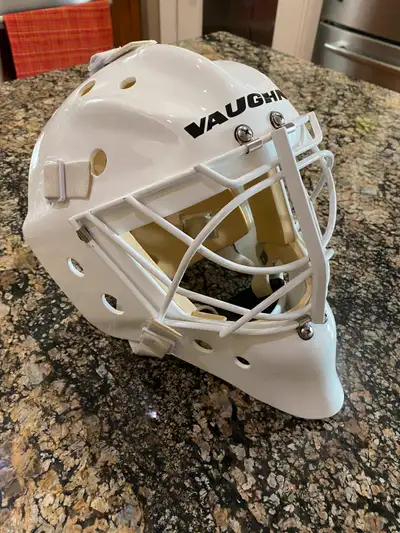 Vaughn VM Pro Custom goalie mask, View more