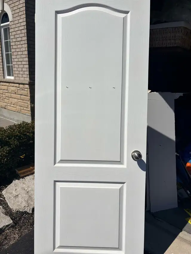 Free 30” x 80” vinyl closet doors in Free Stuff in Barrie - Image 2